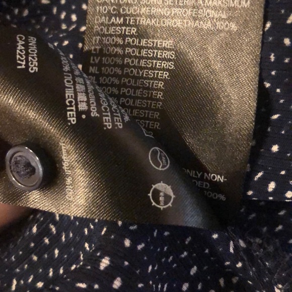 💘H&M Navy Ruffle Front Peplum Top Ditzy Print - Picture 6 of 8